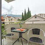 Modern Studio 200M From The Beach
